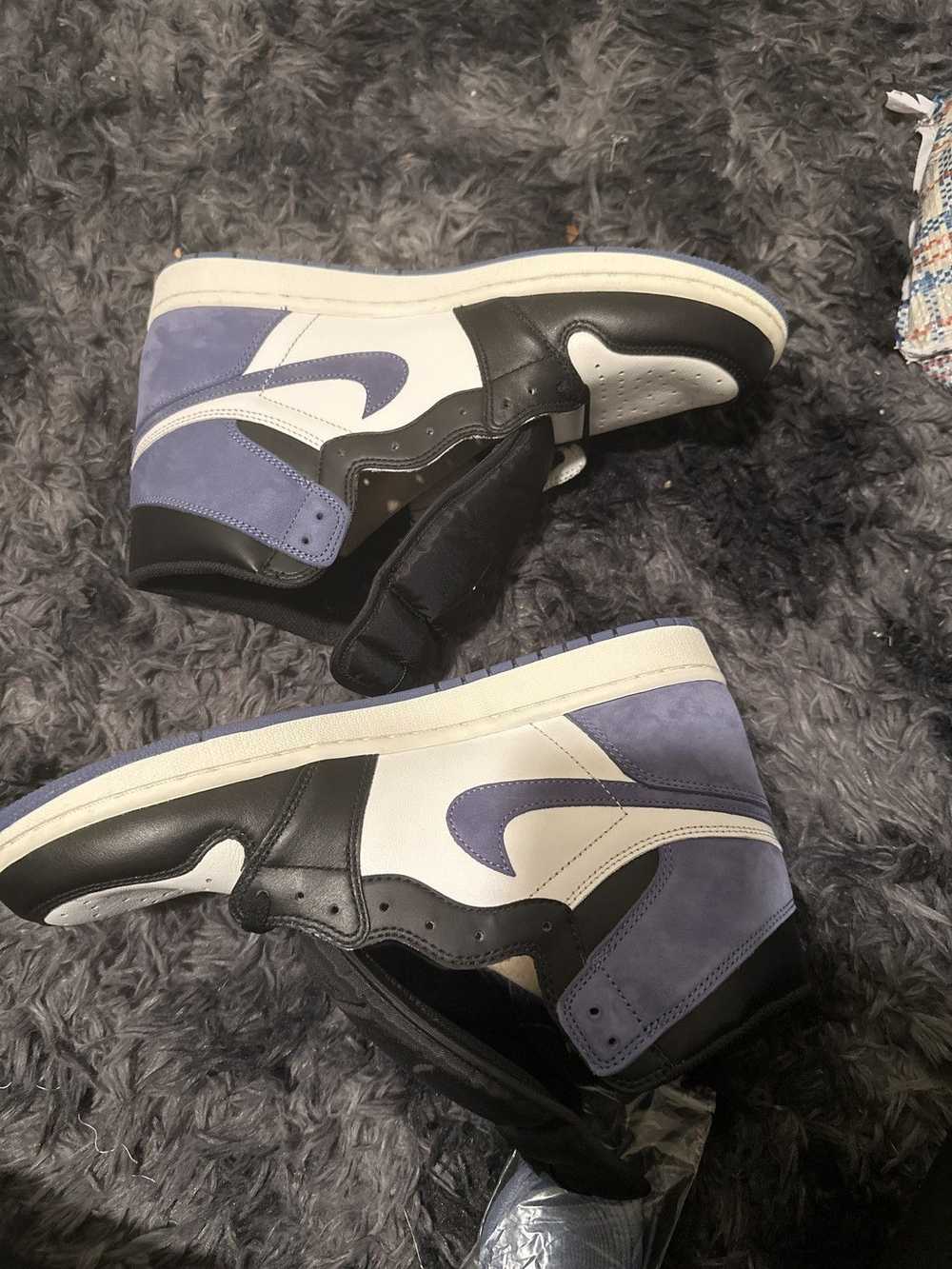 Nike Air Jordan retro 1 blue moon - image 2