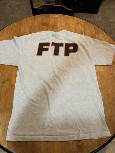 Streetwear FTP Outline Logo Tee