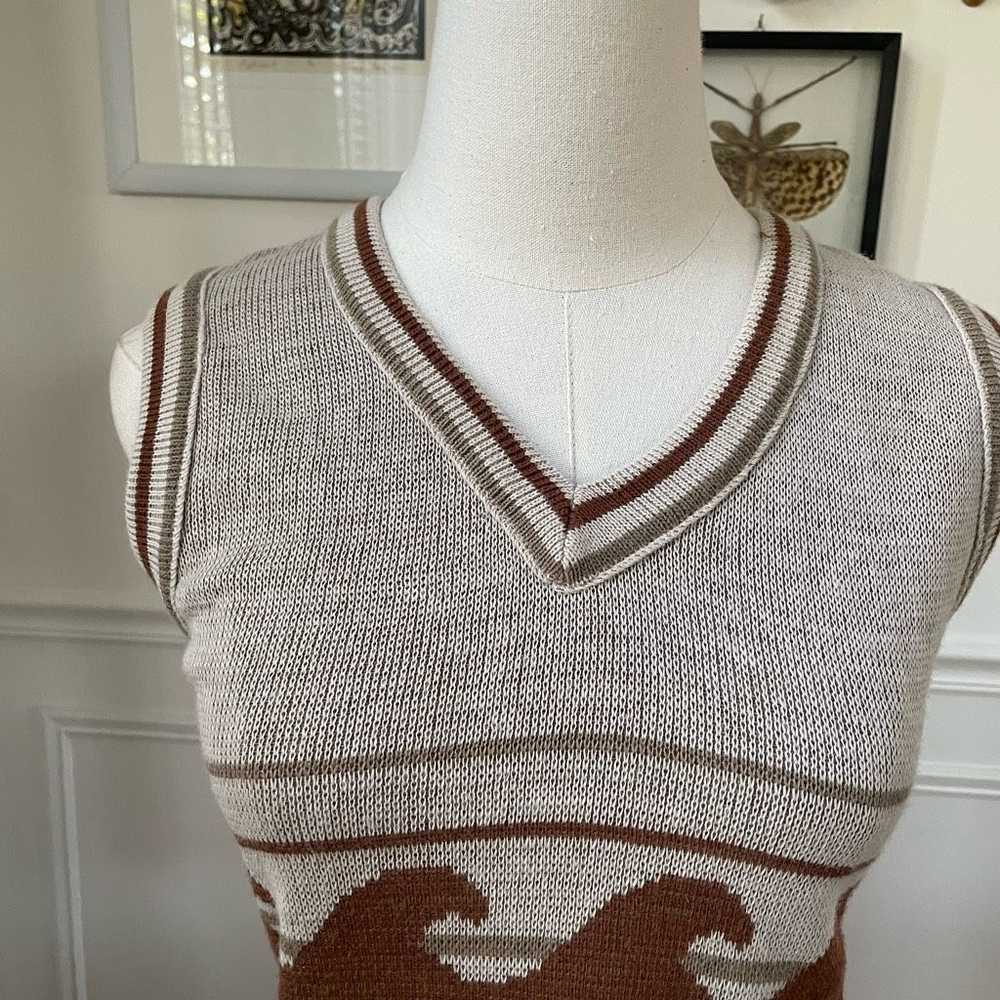 Vintage Vintage 70s Campus Casuals Brown Wave Swe… - image 2