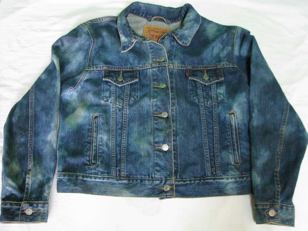 Levi's Levi's Custom Parrot Graphic Acid-Wash Den… - image 5