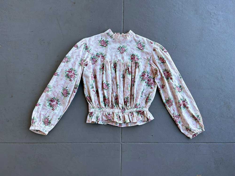 Vintage reproduction antique blouse . floral cali… - image 5