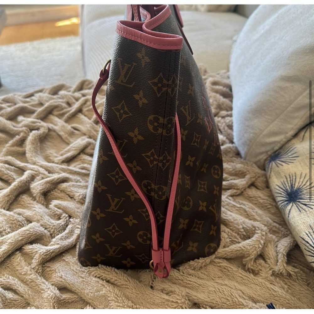 Louis Vuitton Neverfull tote - image 5