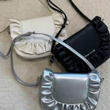 Treat yourself bag frill. - image 1