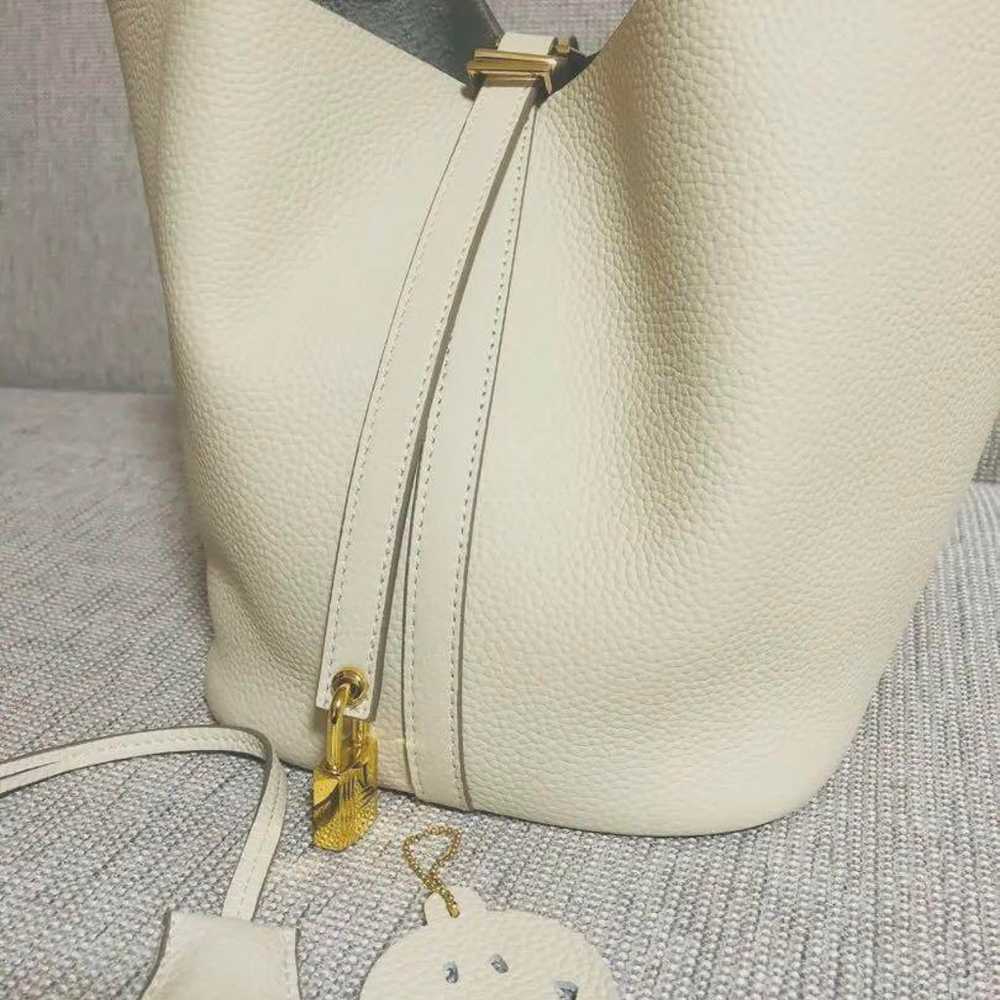 Ivory white cube bag made of genuine leather. Ele… - image 1