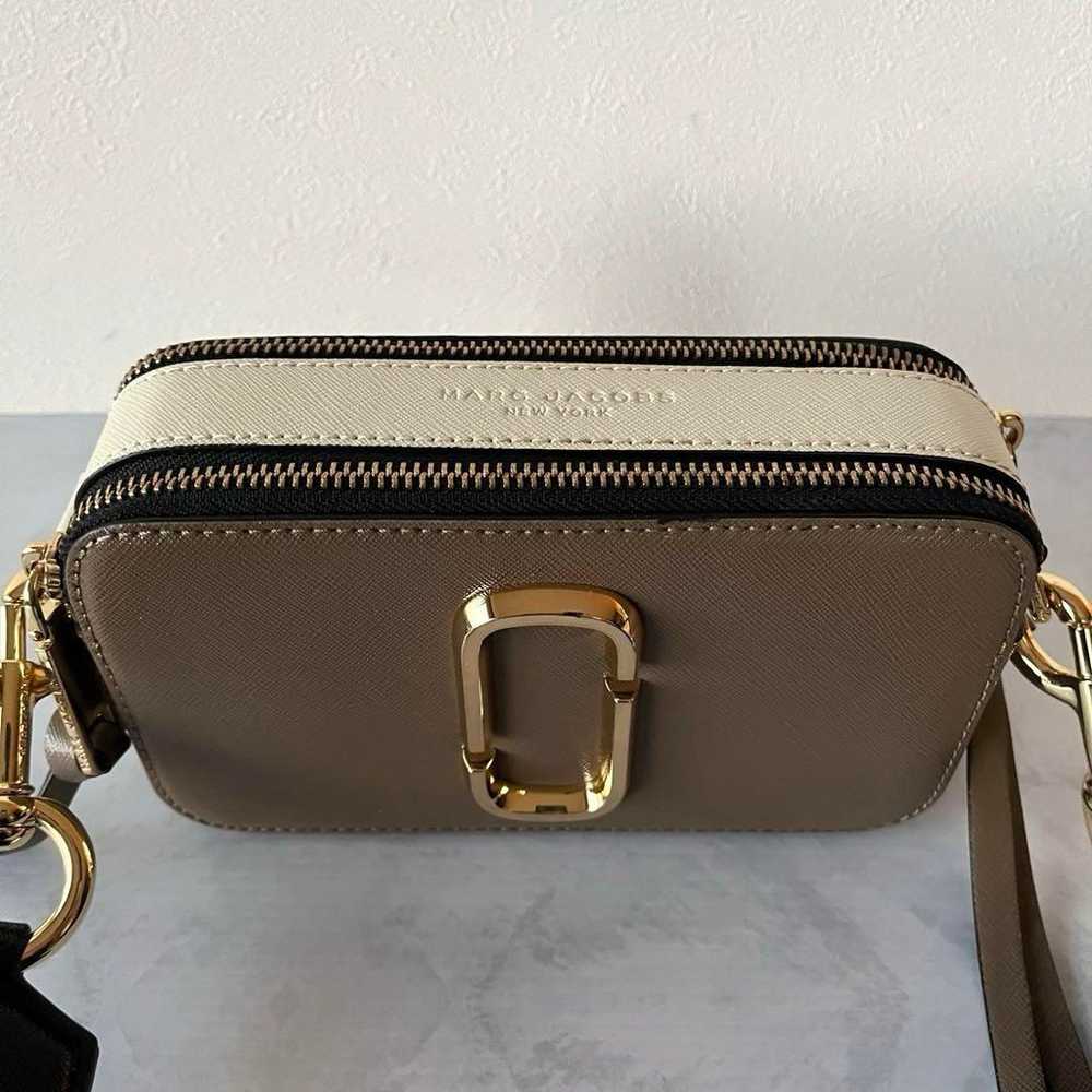 【Excellent Condition】MARC JACOBS Shoulder Bag Log… - image 2