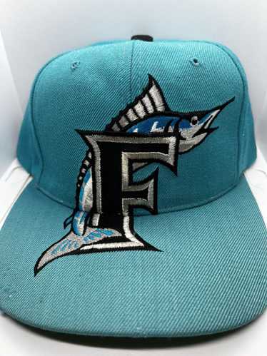 Logo 7 Rare Vintage Big Logo Florida Marlins SnapB