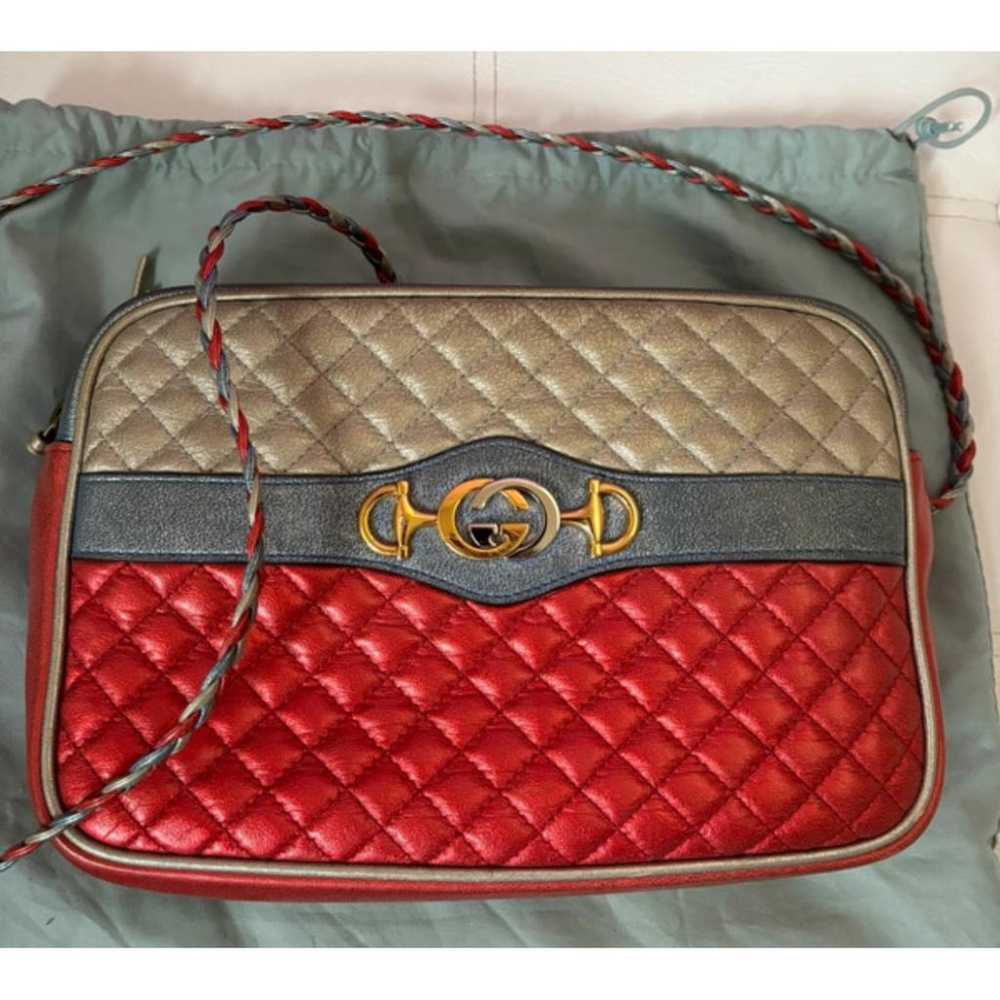 Gucci Laminated leather clutch bag - image 2