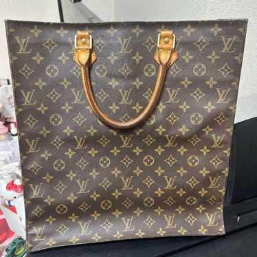 Louis Vuitton Sac Plat