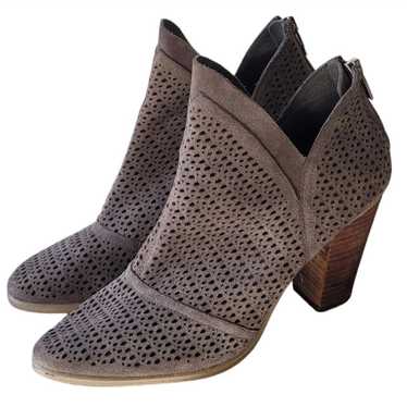 Vince Camuto Flunna Bootie Sz 9.5