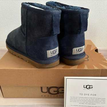 UGG CLASSIC MINI Boots