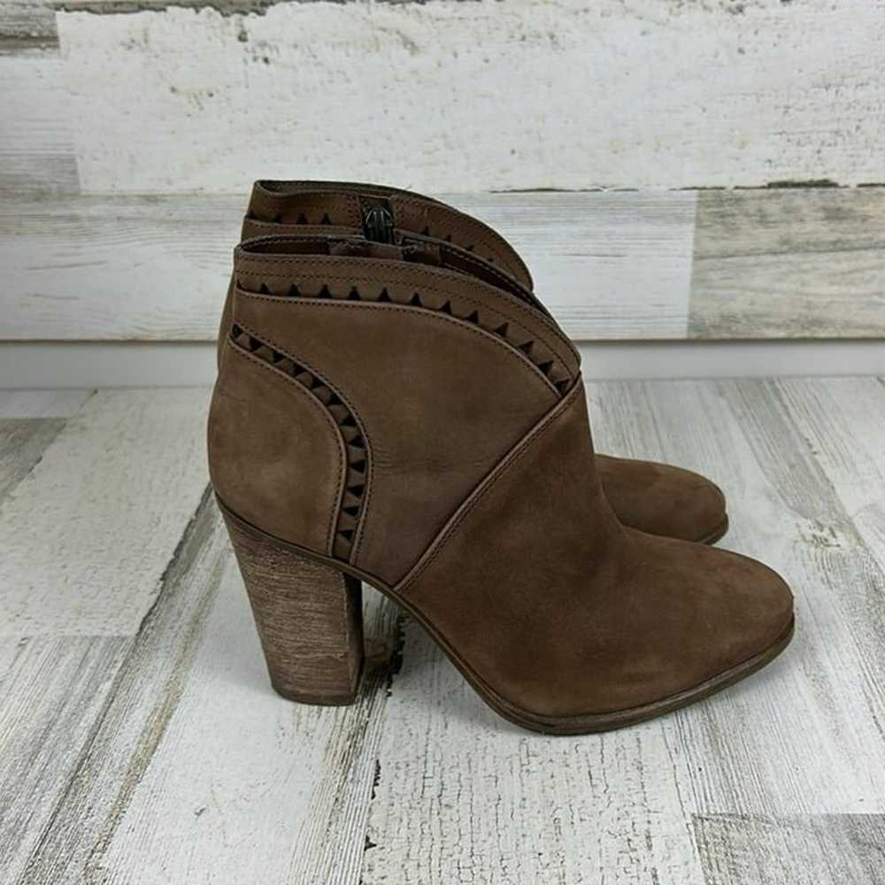 Vince Camuto womens sz 5.5 brown suede diamond cu… - image 6