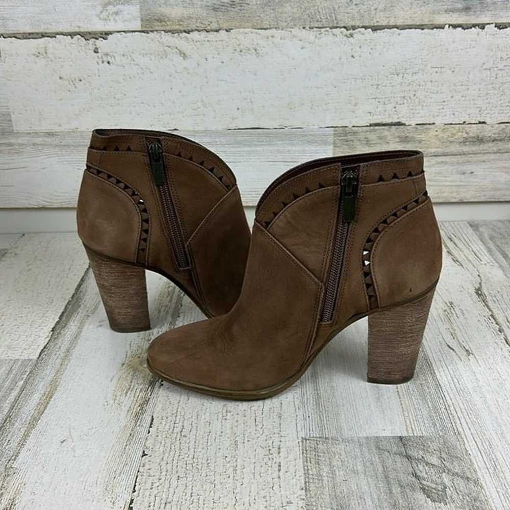 Vince Camuto womens sz 5.5 brown suede diamond cu… - image 7