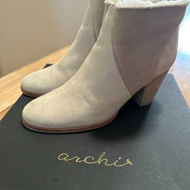 Archi Mouton Boots Beige 36 - image 1