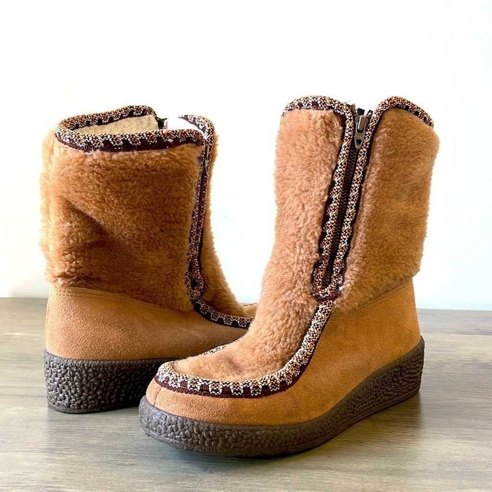 Vintage Yodelers brown suede & fleece wedge boots… - image 1