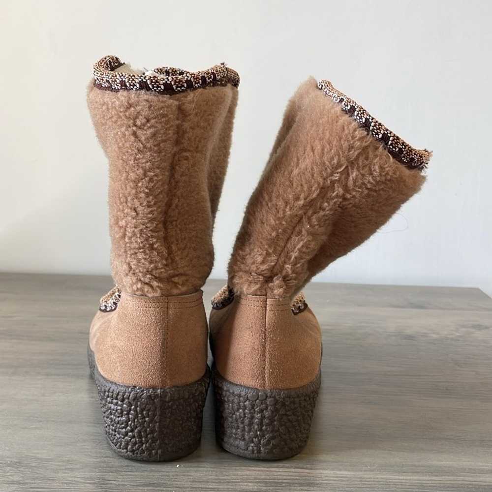 Vintage Yodelers brown suede & fleece wedge boots… - image 5