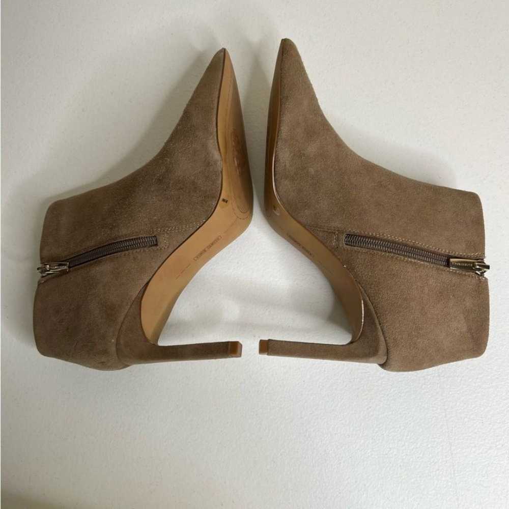 Vince Camuto Saston Bootie Taupe Suede Leather Po… - image 8