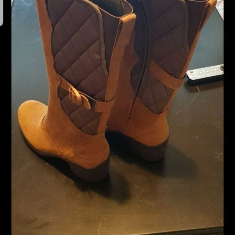 Women boots size 8 - image 7