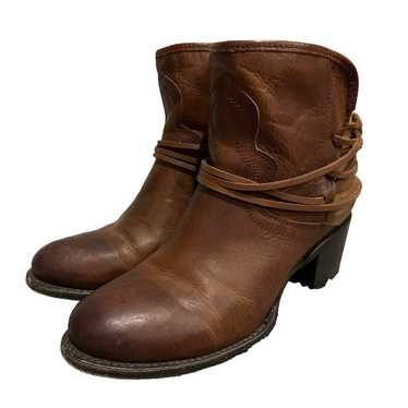 Freebird outlet by steven booties casey size 7