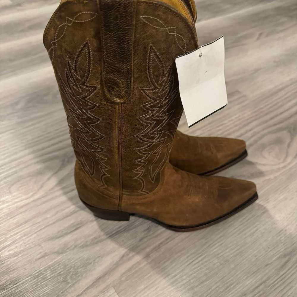 Cavender’s NWT brown leather cowgirl boots size 6… - image 3