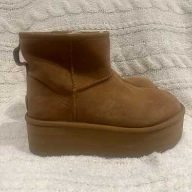 UGG classic short platform boot