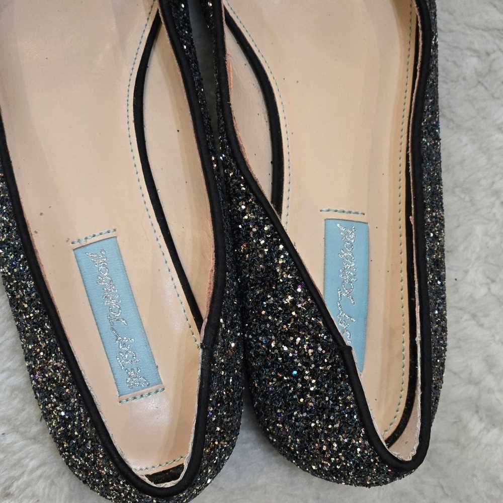 Betsey Johnson Silvery Glittered Flats with Black… - image 2