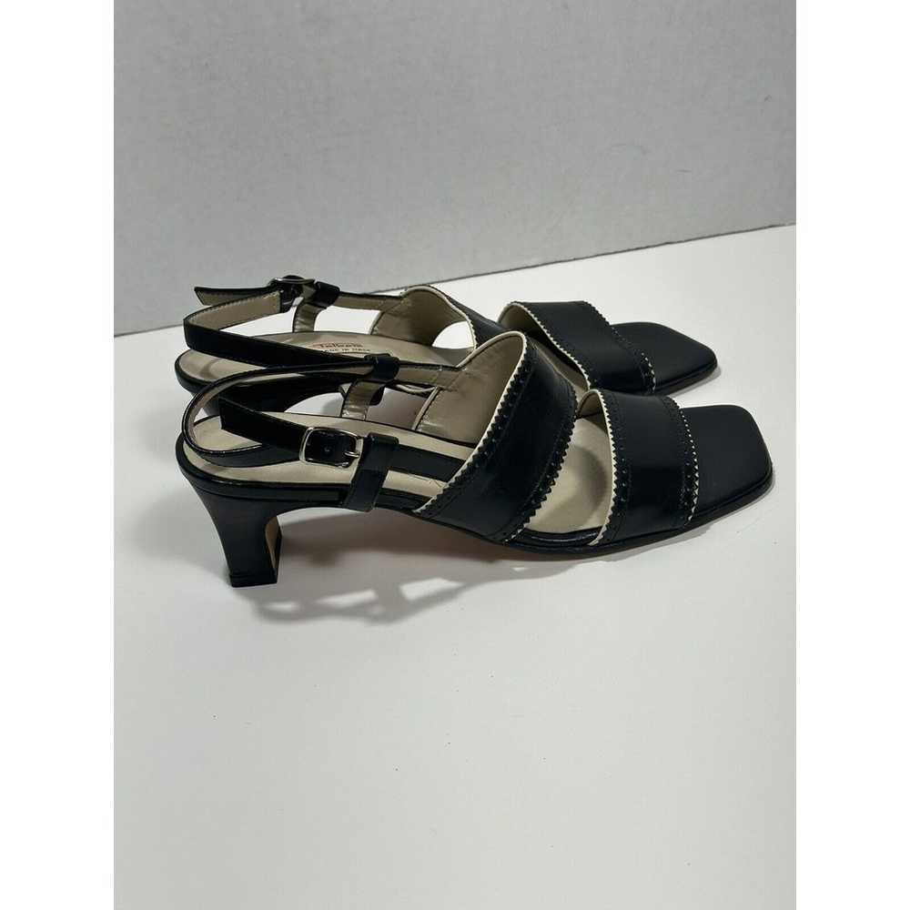 Talbots Black Leather Beige Trim Sandals Size 8 N… - image 1