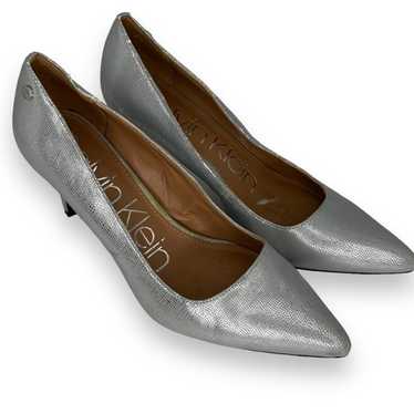 Calvin Klein Nilly Silver Pumps sz 8.5 Vegan Leath