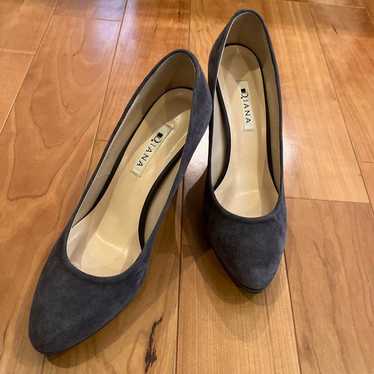 Brand new suede pumps DIANA Diana charcoal gray b… - image 1