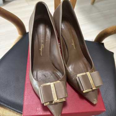 Salvatore Ferragamo Beige Mocha High Heels G39 - image 1