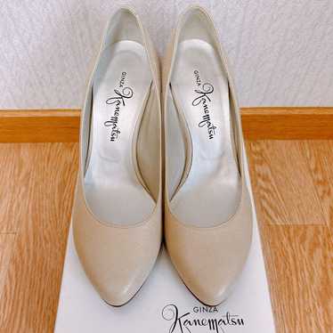 Brand new Ginza Kanematsu pumps Beige 23.5