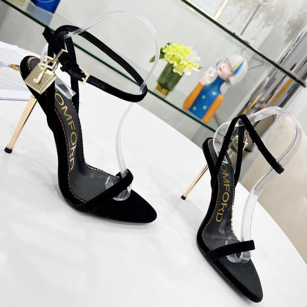 High-heeled shoes size 39 - image 7