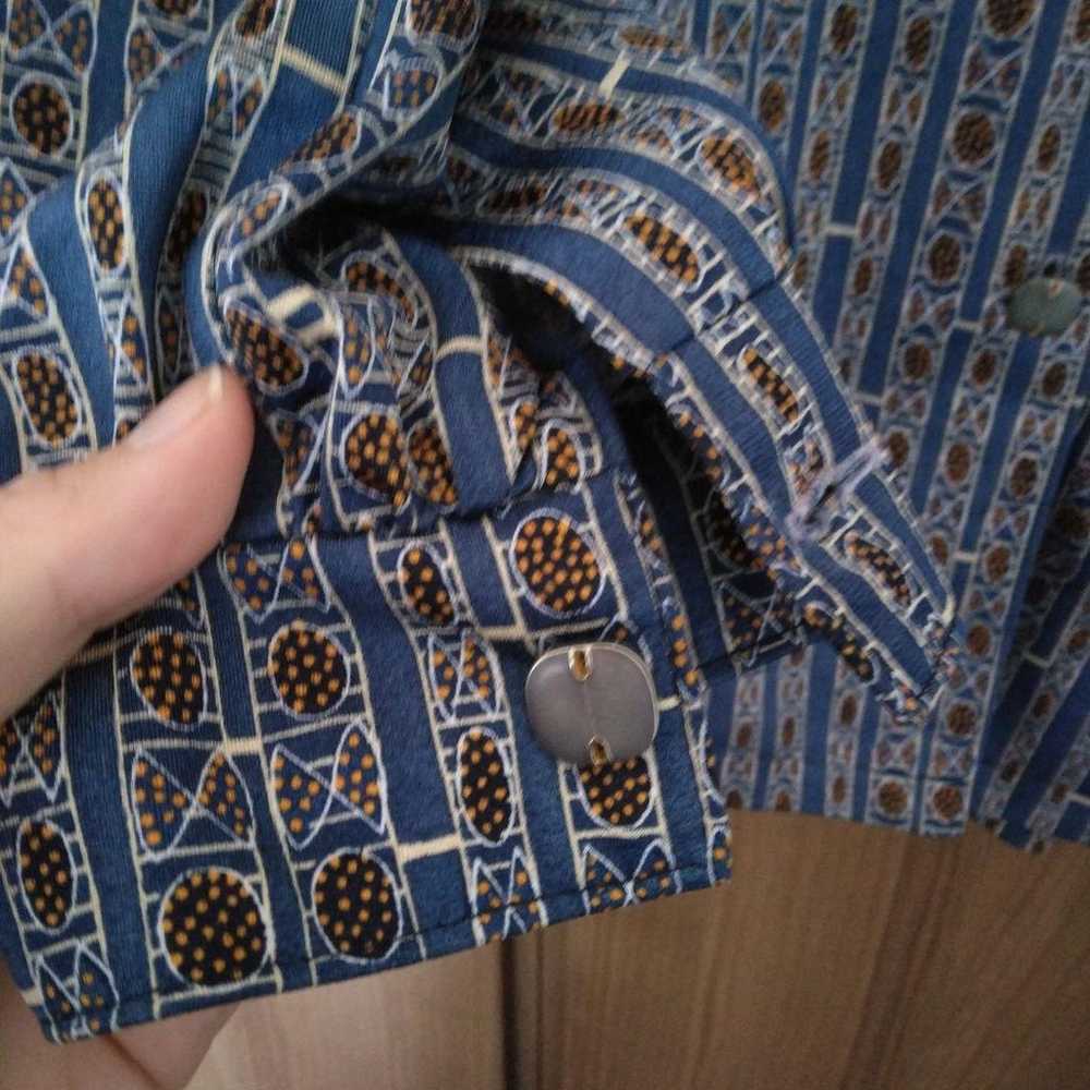 Blue patterned long-sleeve shirt, vintage, used. - image 4