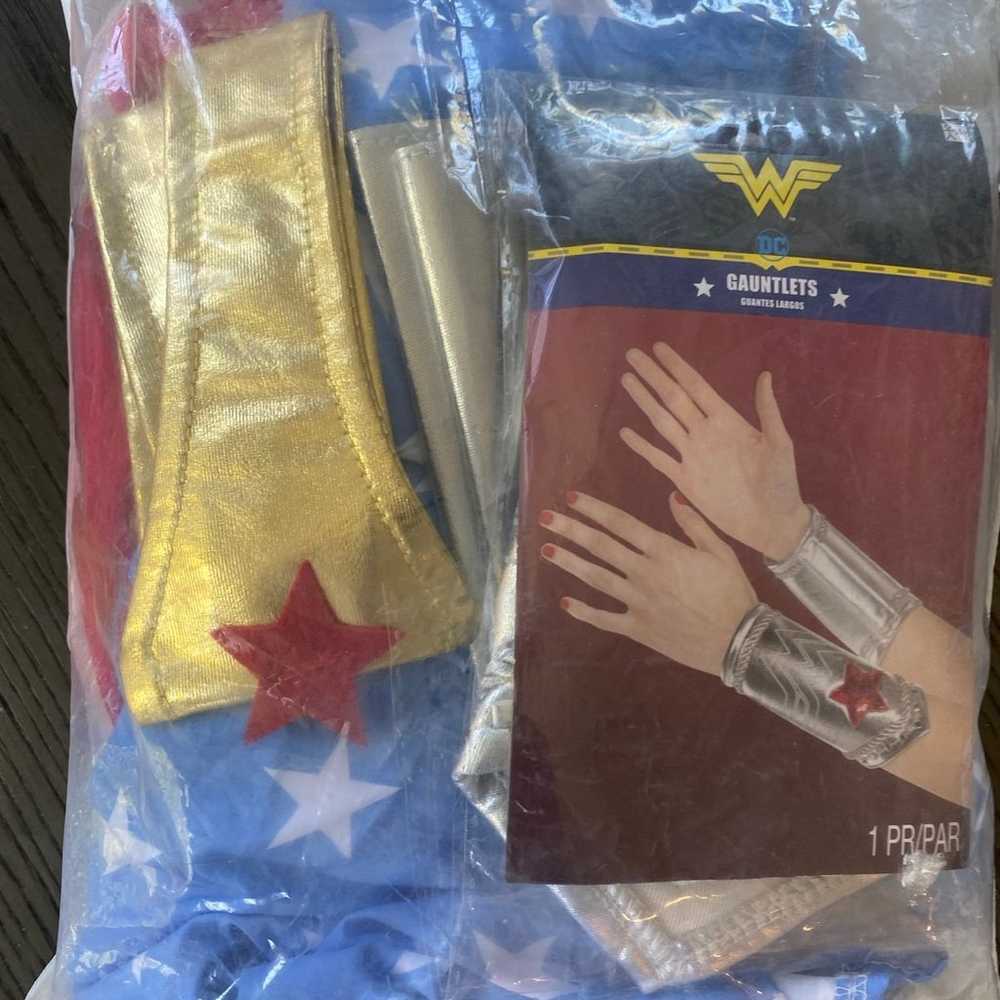 Wonder Woman Costume Adult Medium Halloween - image 3