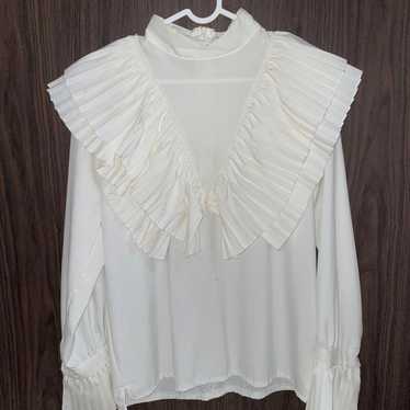 Frill blouse