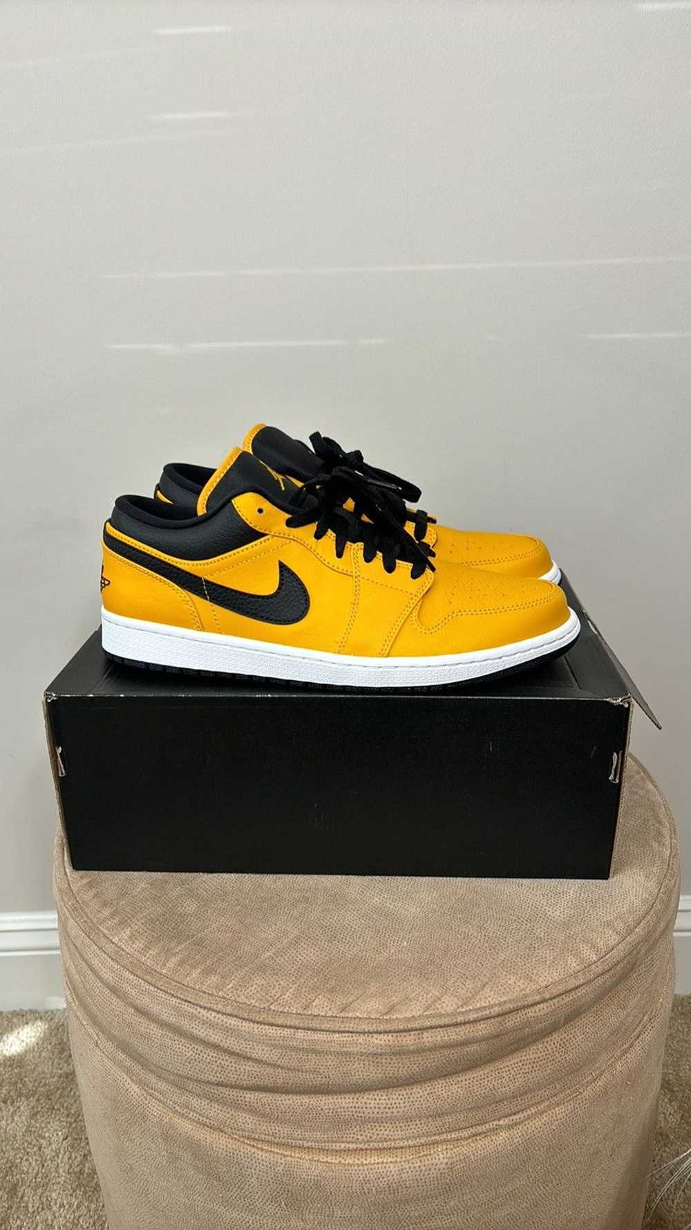 Jordan Brand × Nike Jordan 1 Low University Gold … - image 3