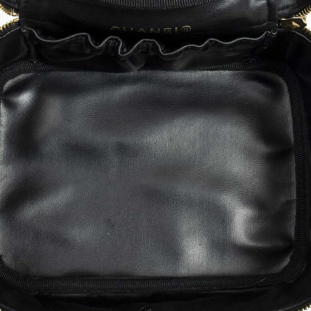 Chanel Leather handbag - image 7