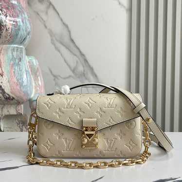 Louis Vuitton shoulder bags - image 1