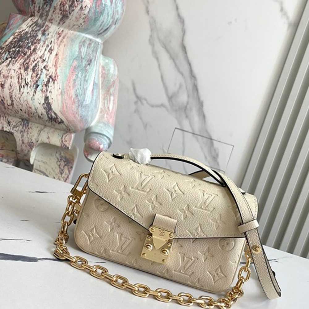 Louis Vuitton shoulder bags - image 3