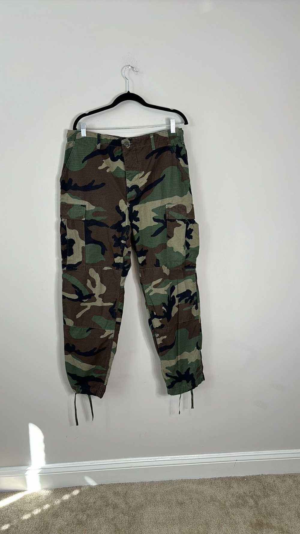 Camo × Military × Vintage Vintage Army Camo Pants - image 1