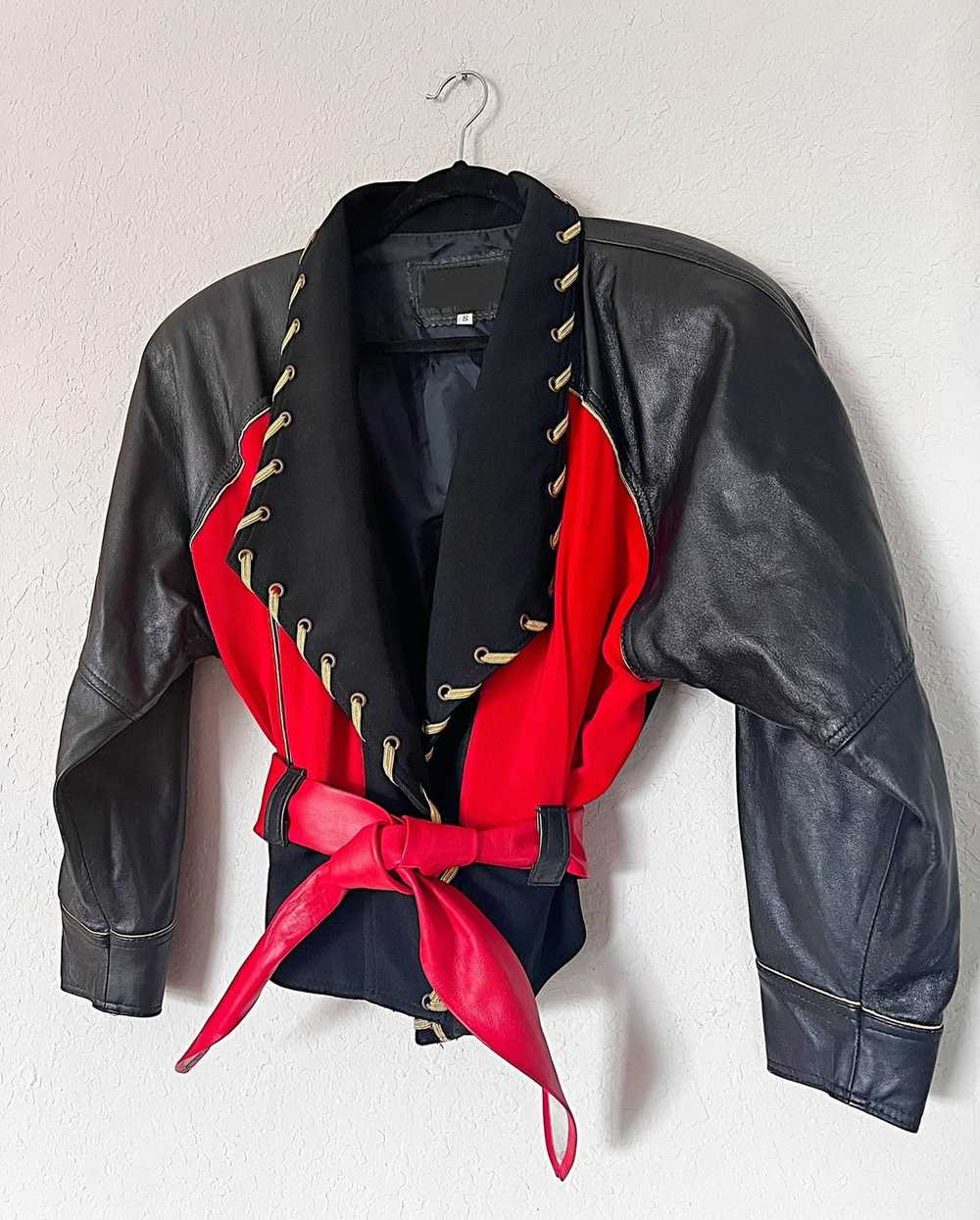 Vintage 80’s Black & Red Leather “Thriller” Belte… - image 1