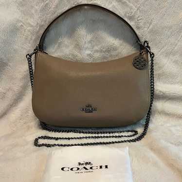 Coach Chelsea shoulder bag. 56819.