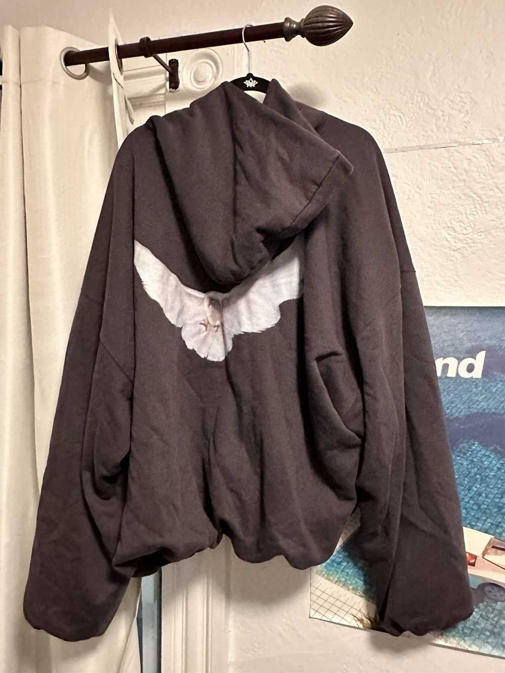 Streetwear Yeezy Gap Dove Hoodie - image 2