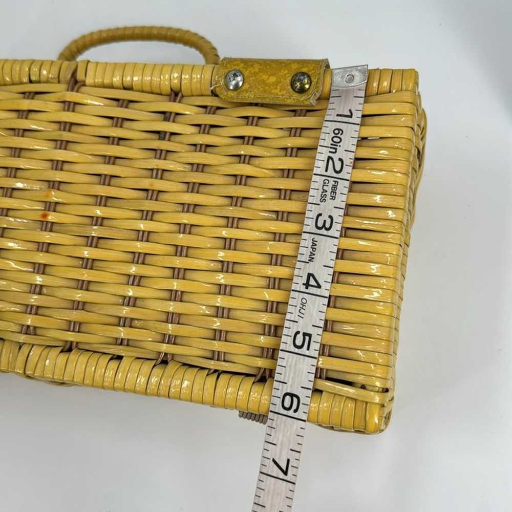 Vintage Yellow Wicker picnic basket handbag - image 10