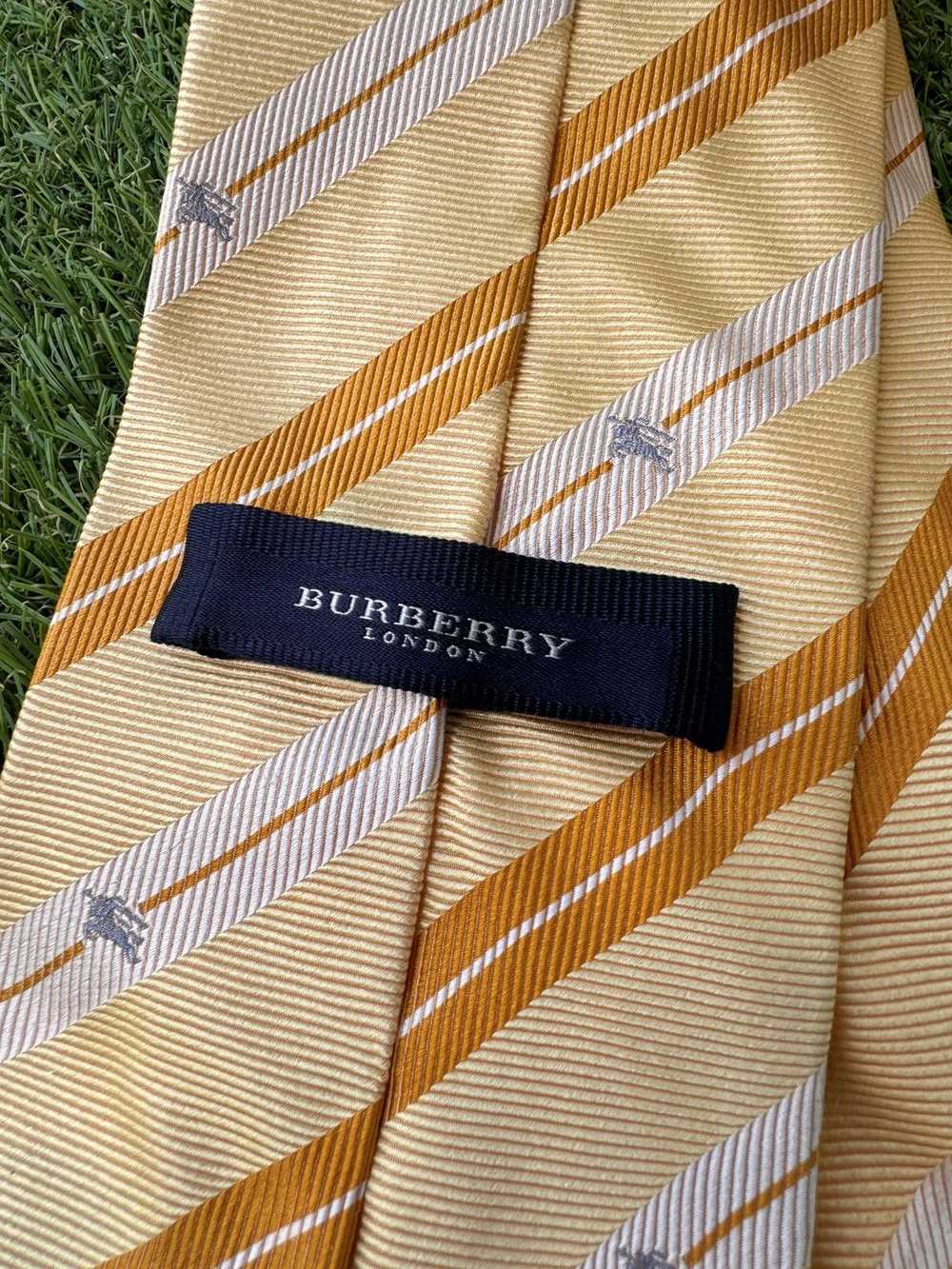 Burberry × Luxury × Vintage BURBERRY Vintage Beig… - image 2