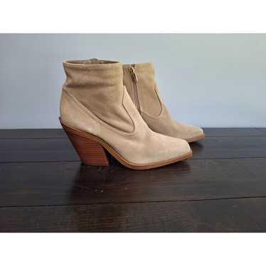 Vince Camuto Tan Leather Square Toe Bootie/NWOB, S