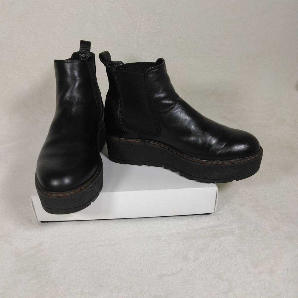 karen Lipps black leather chunky sole Chelsea boo… - image 3