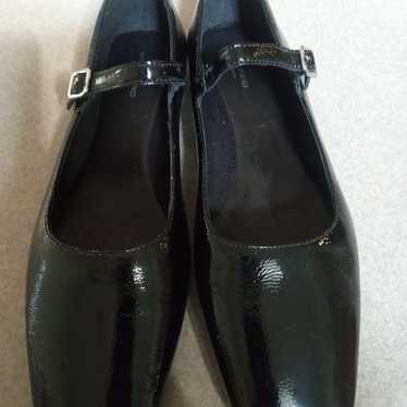 vagabond shoes sz. 40 black patent leather - image 1