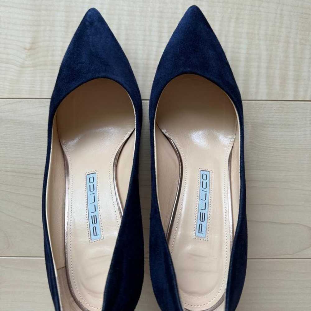 PELLICO Andrea suede plain pumps in navy color. - image 2