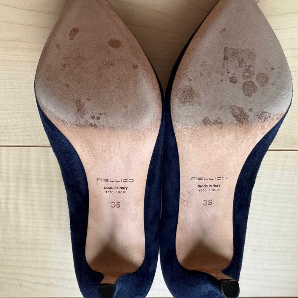 PELLICO Andrea suede plain pumps in navy color. - image 5