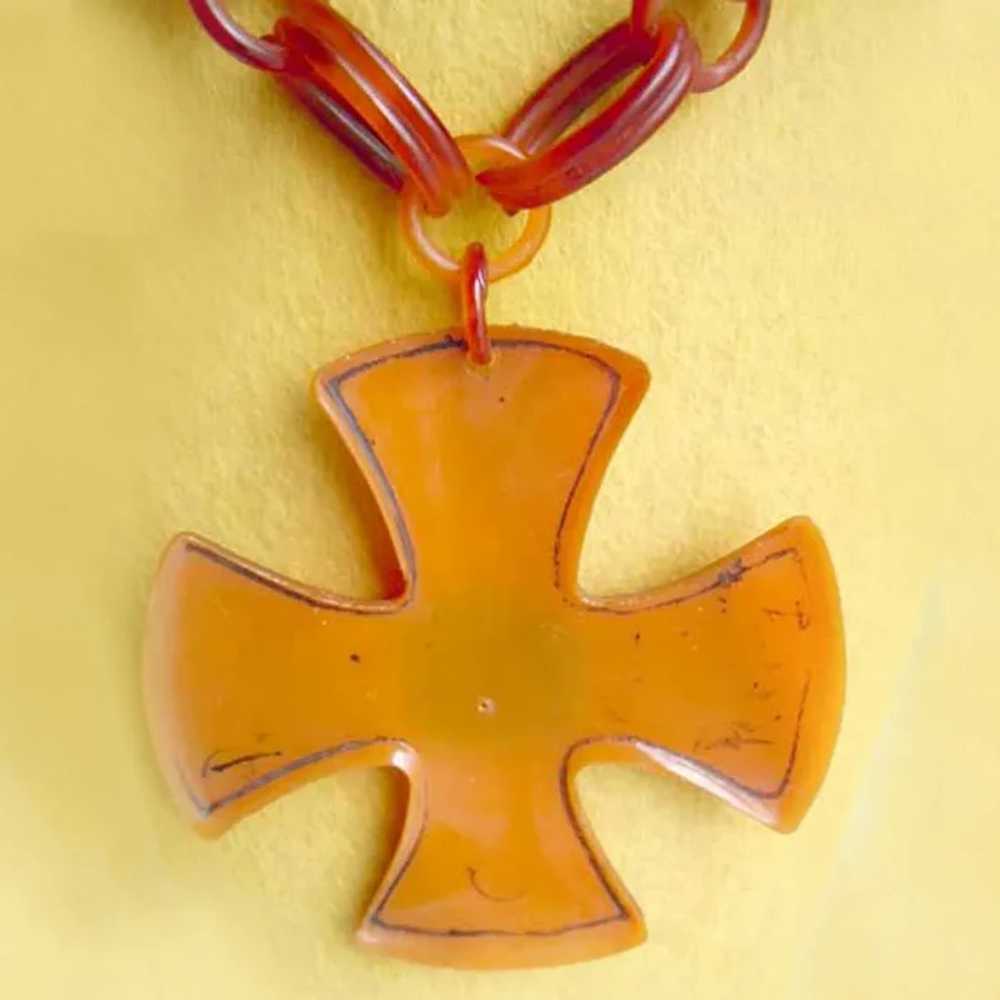 Celluloid Maltese Cross 1950s/60s Necklace - image 4